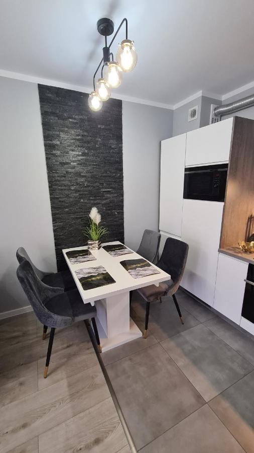 Apartament Deluxe 3 Auschwitz Buitenkant foto