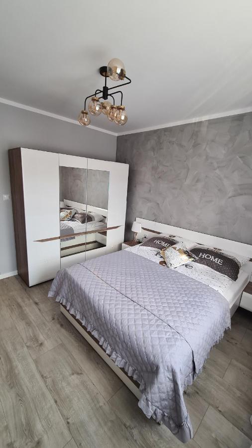 Apartament Deluxe 3 Auschwitz Buitenkant foto