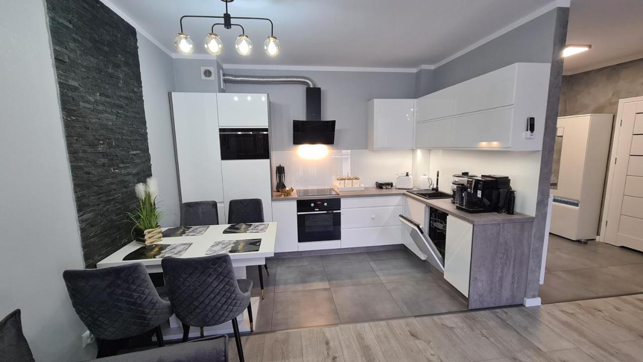 Apartament Deluxe 3 Auschwitz Buitenkant foto